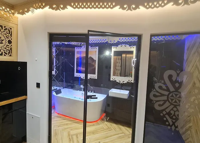Villa Fortuna - Regionalne apartamenty&SPA - Sauna, Grill, Jacuzzi z widokiem na Tatry